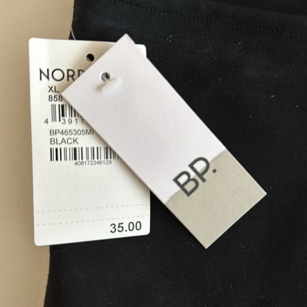 NWT BP. Structured Crop top w/zip up back - Size XL - Picture 3 of 3